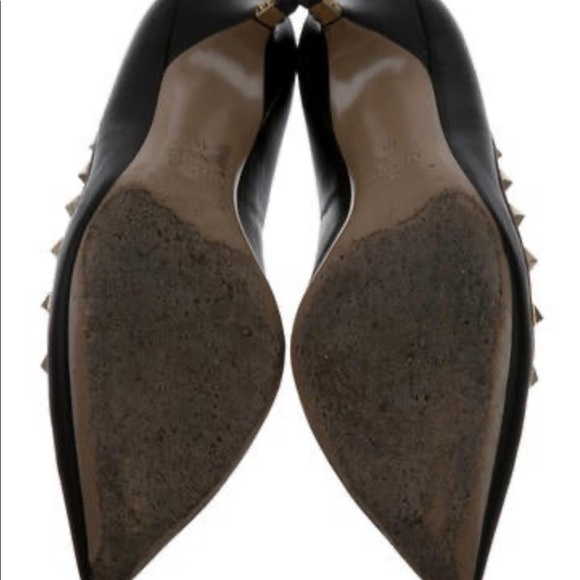 Valentino Rockstud Pumps - Picture 5 of 9